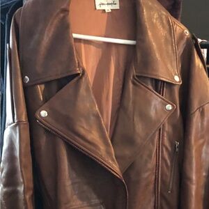 Free People Chocolate Leather Jacket will fit l/xl
SEEN ON FREE PEOPLE ADD PAGE.